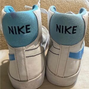 Nike High-Top Sneakers in White and Light Blue